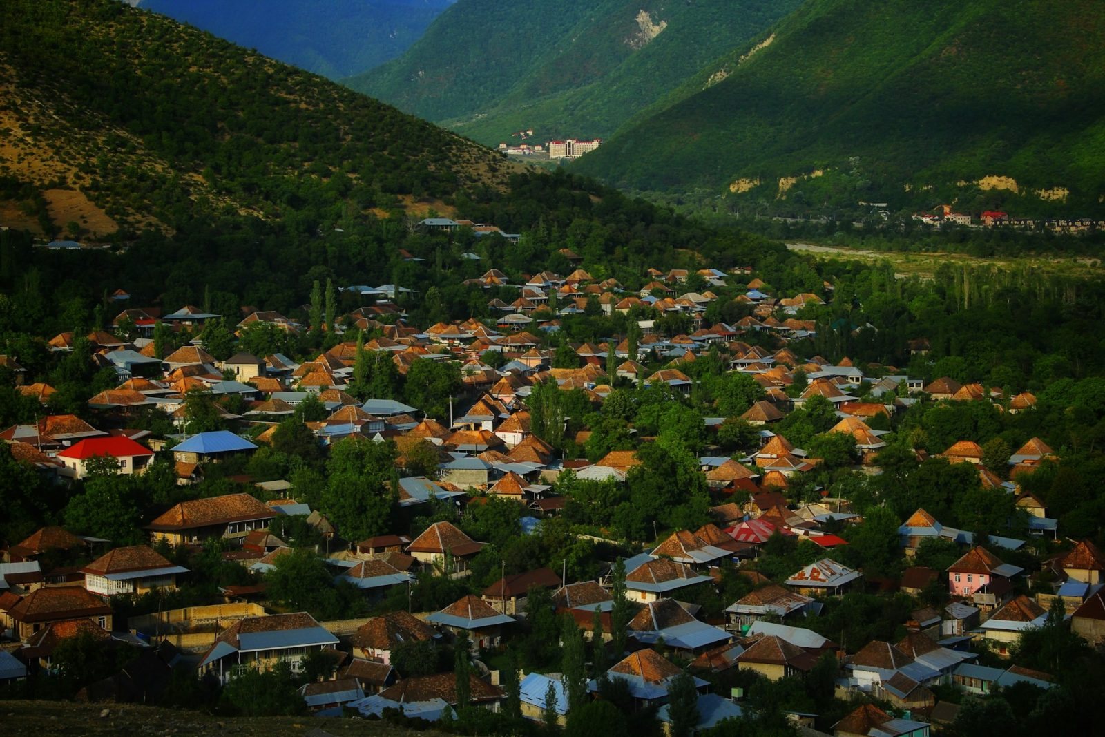 Alev Kuleleri