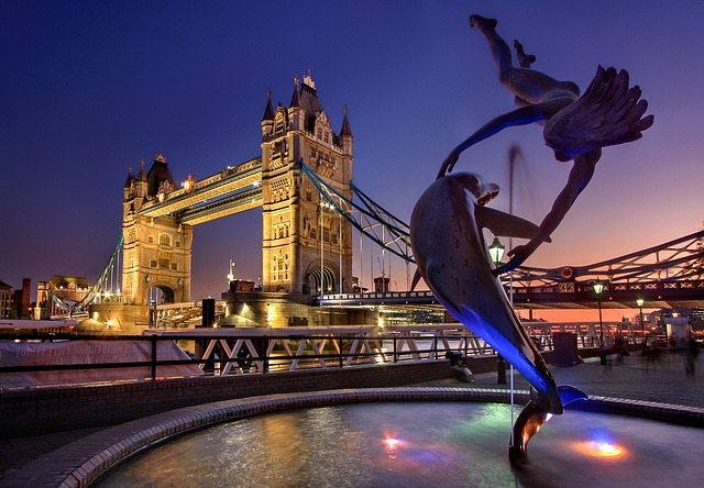 Tower Bridge · Thames Nehri
