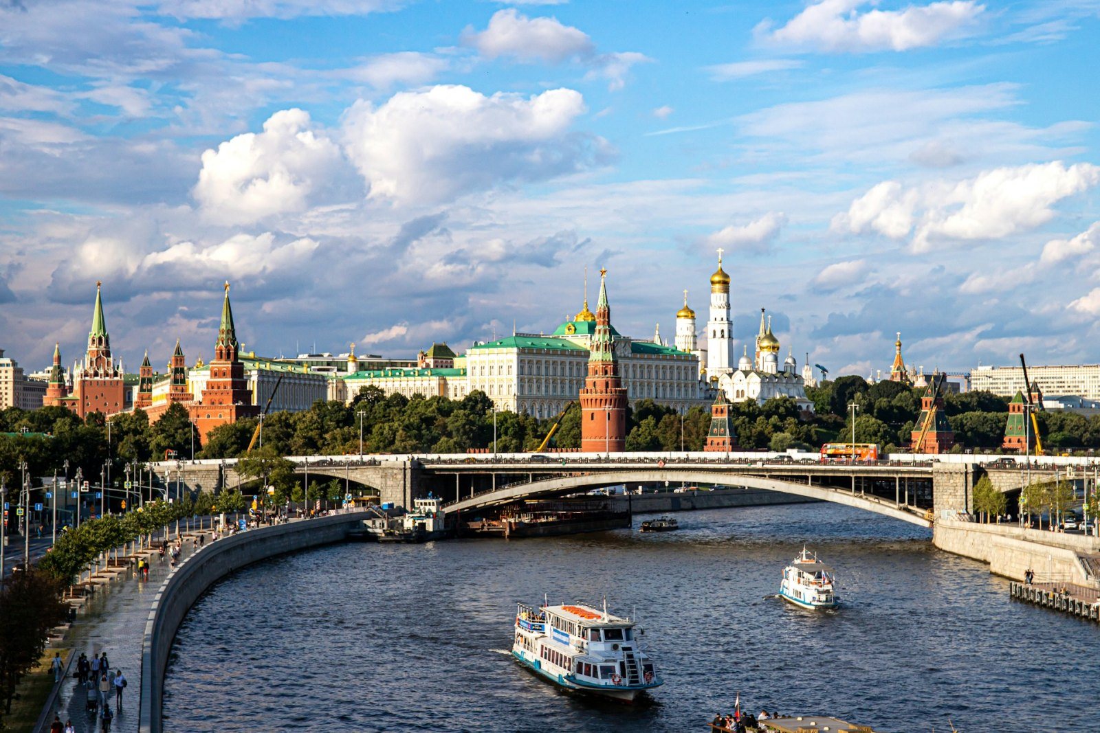 Kızıl Meydan · Kremlin