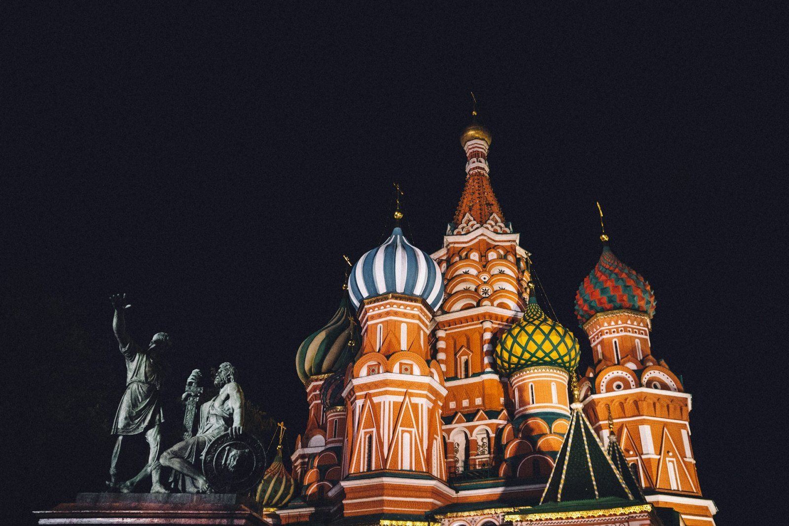 Kızıl Meydan · Kremlin