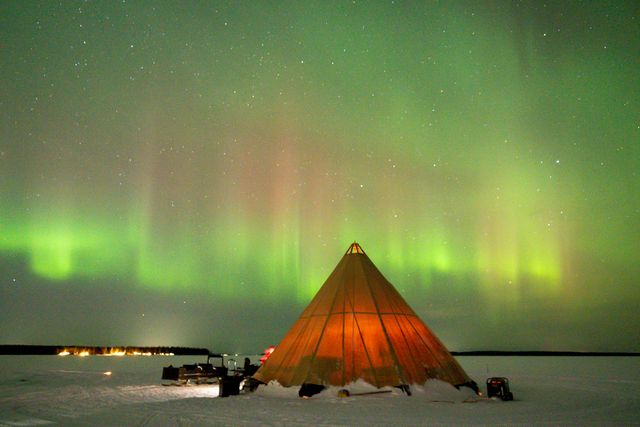Lapland'ın Büyüsü & Kuzey Işıkları Turu Thy ile Sömestre 2027 Özel Santa Claus Express, Buzkıran Gemisi ve Kutup Safarileri Dahil 4 Gece 5 Gün - fotoğraf 1