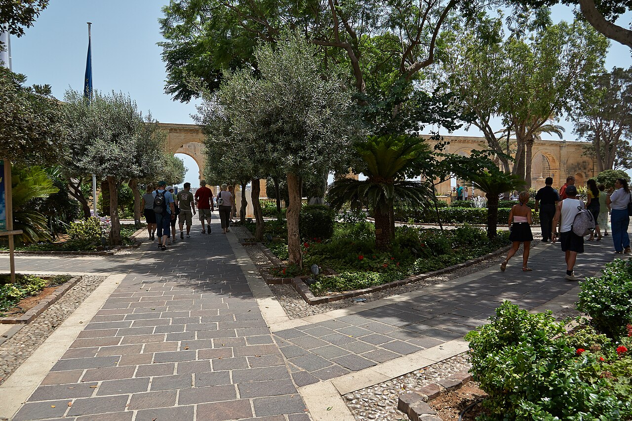 Barrakka Bahçeleri