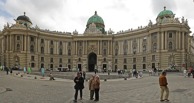 Hofburg Sarayı