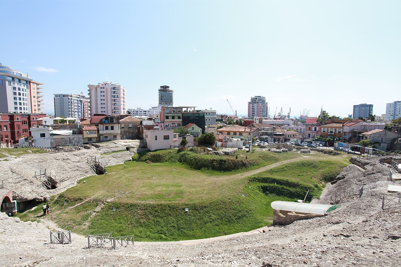 Roma Amfitiyatrosu
