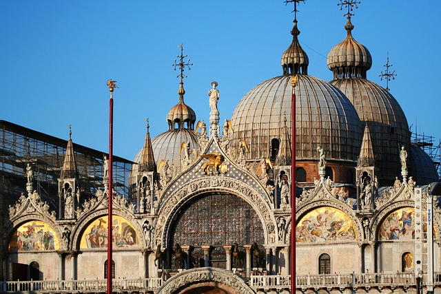 San Marco Meydanı ve Kilisesi