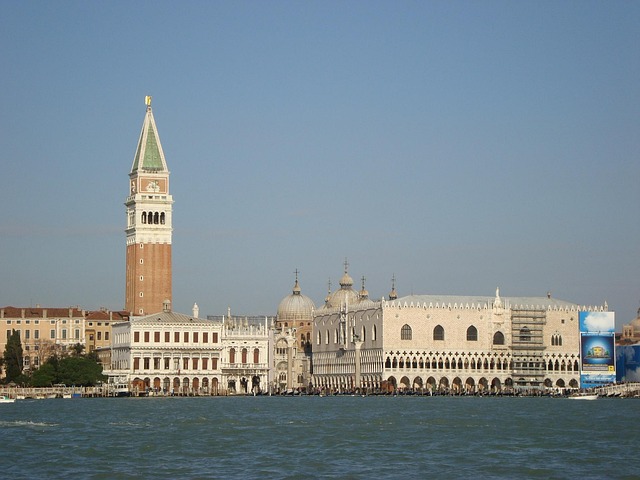 San Marco Meydanı ve Kilisesi